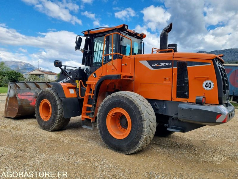 DOOSAN DL300 - 2020 - 5290 heures - BON ETAT - Utovarivač: slika 1 DOOSAN DL300 - 2020 - 5290 heures - BON ETAT - Utovarivač: slika 1