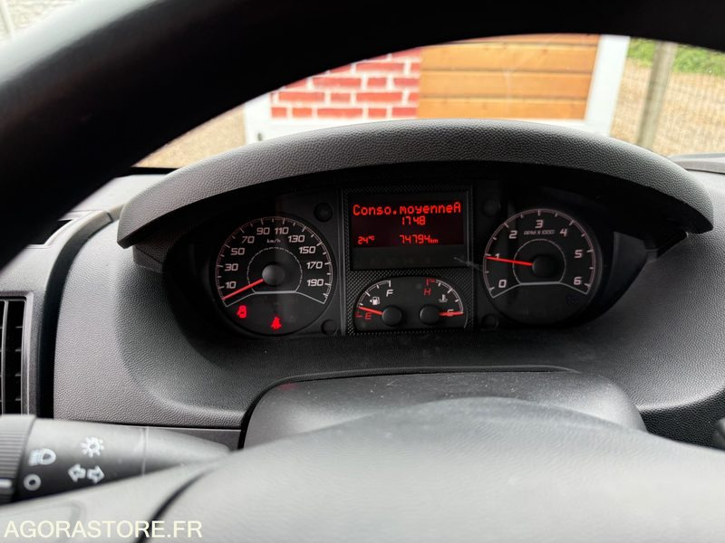 Fiat Ducato L3H2 jtd - 2021 - 74500km - TRES BON ETAT - Dostavno vozilo: slika 4 Fiat Ducato L3H2 jtd - 2021 - 74500km - TRES BON ETAT - Dostavno vozilo: slika 4