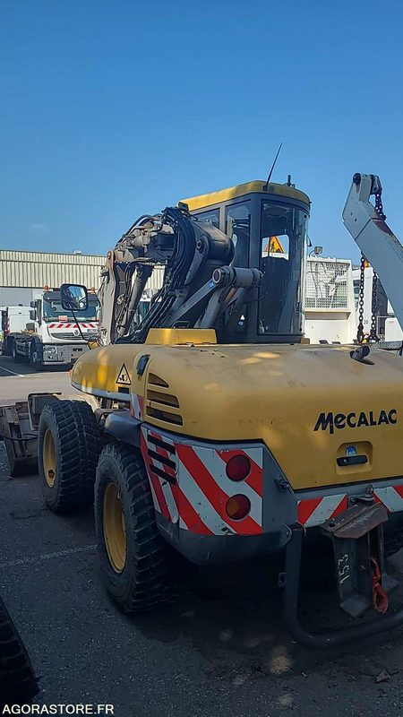 EAU 152 - Pelle hydraulique MECALAC 10 MSX - 2003 - Bager: slika 2 EAU 152 - Pelle hydraulique MECALAC 10 MSX - 2003 - Bager: slika 2