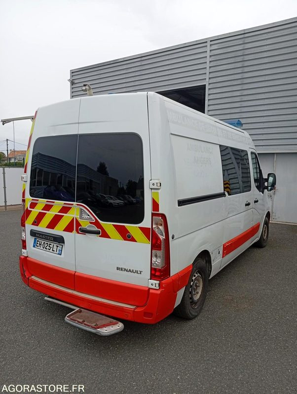 EH-025-LT - Roulant - RENAULT MASTER - VASP - 363 000 Kms - Vozilo hitne pomoći: slika 3 EH-025-LT - Roulant - RENAULT MASTER - VASP - 363 000 Kms - Vozilo hitne pomoći: slika 3