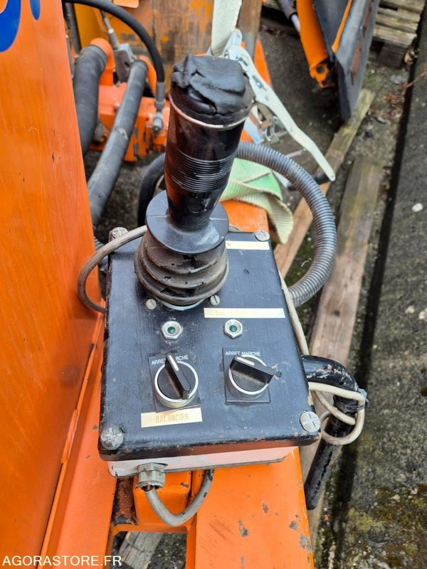 EPAREUSE FRONTALE CMV 450F 1999 - Kranska kosilica: slika 4 EPAREUSE FRONTALE CMV 450F 1999 - Kranska kosilica: slika 4