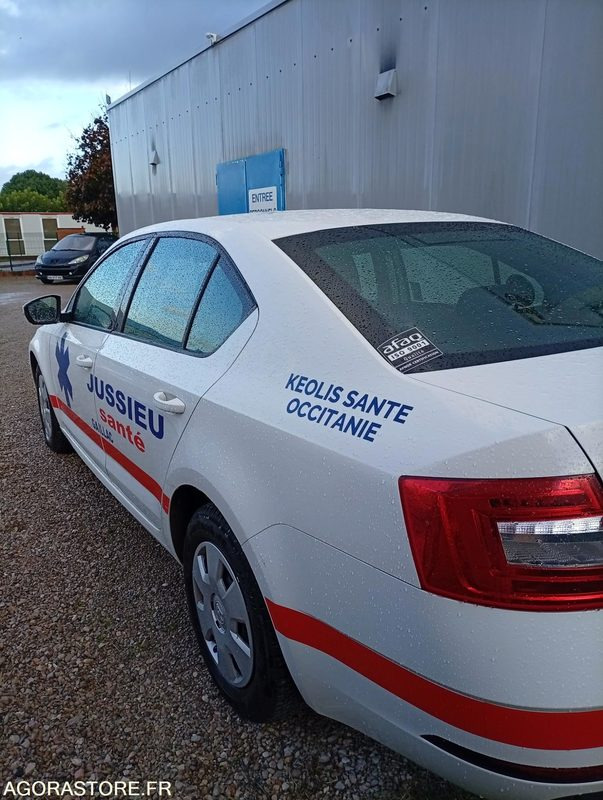 EX-669-TE - Roulant - SKODA OCTAVIA - VP - 391 640 Kms - Automobil: slika 4 EX-669-TE - Roulant - SKODA OCTAVIA - VP - 391 640 Kms - Automobil: slika 4