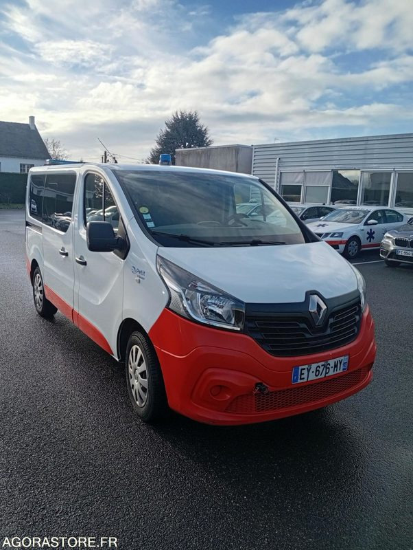 EY-676-MY - Non Roulant - RENAULT TRAFIC - VASP - 321 000 Kms - Vozilo hitne pomoći: slika 2 EY-676-MY - Non Roulant - RENAULT TRAFIC - VASP - 321 000 Kms - Vozilo hitne pomoći: slika 2