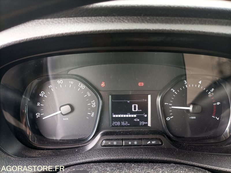 Minibus, Putnički kombi FB-589-MX - Roulant - CITROEN JUMPY SPACE TOURER - VP - 208 161 Kms: slika 10 Minibus, Putnički kombi FB-589-MX - Roulant - CITROEN JUMPY SPACE TOURER - VP - 208 161 Kms: slika 10