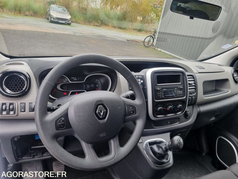 FD-362-KF - Non Roulant - RENAULT TRAFIC III - VASP - 195 000 Kms - Vozilo hitne pomoći: slika 5 FD-362-KF - Non Roulant - RENAULT TRAFIC III - VASP - 195 000 Kms - Vozilo hitne pomoći: slika 5
