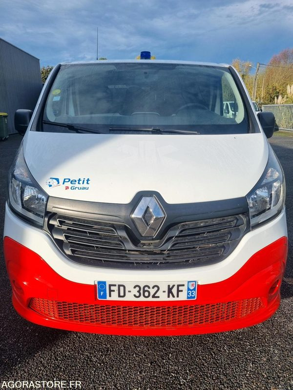 FD-362-KF - Non Roulant - RENAULT TRAFIC III - VASP - 195 000 Kms - Vozilo hitne pomoći: slika 3 FD-362-KF - Non Roulant - RENAULT TRAFIC III - VASP - 195 000 Kms - Vozilo hitne pomoći: slika 3