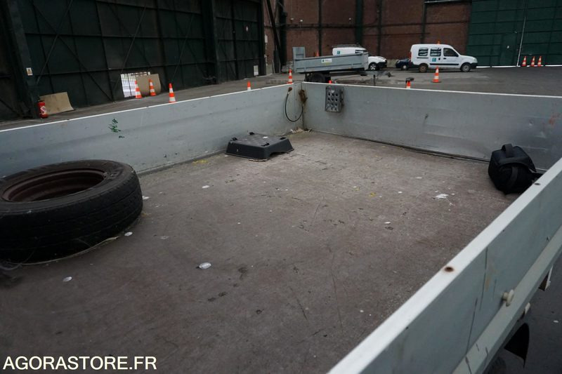 FIAT DUCATO PLATEAU DOUBLE CABINE - Dostavno vozilo kiper: slika 5 FIAT DUCATO PLATEAU DOUBLE CABINE - Dostavno vozilo kiper: slika 5