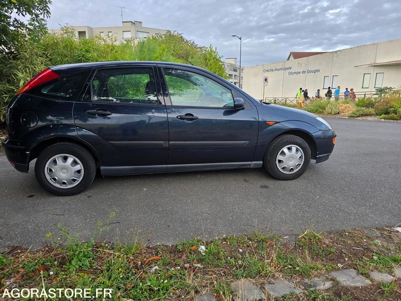 FORD FOCUS 1.6 - ESSENCE - 158 000 KM - Automobil: slika 5 FORD FOCUS 1.6 - ESSENCE - 158 000 KM - Automobil: slika 5