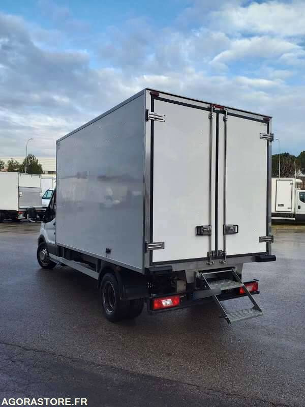 FORD TRANSIT CHASSIS CABINE- 2019- 115879KM - Dostavno vozilo hladnjača: slika 2 FORD TRANSIT CHASSIS CABINE- 2019- 115879KM - Dostavno vozilo hladnjača: slika 2