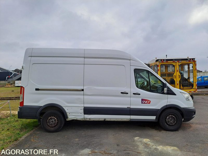 FORD | TRANSIT FOURGON | 2015 | 258957KM - Furgon: slika 4 FORD | TRANSIT FOURGON | 2015 | 258957KM - Furgon: slika 4