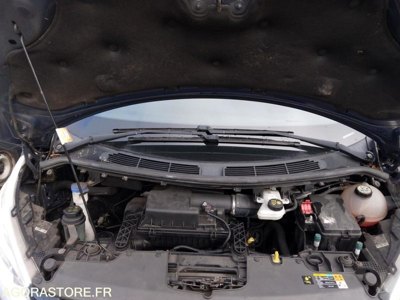 FORD - TRANSIT - Non roulant - 2015 (202 500km) - Minibus: slika 4 FORD - TRANSIT - Non roulant - 2015 (202 500km) - Minibus: slika 4