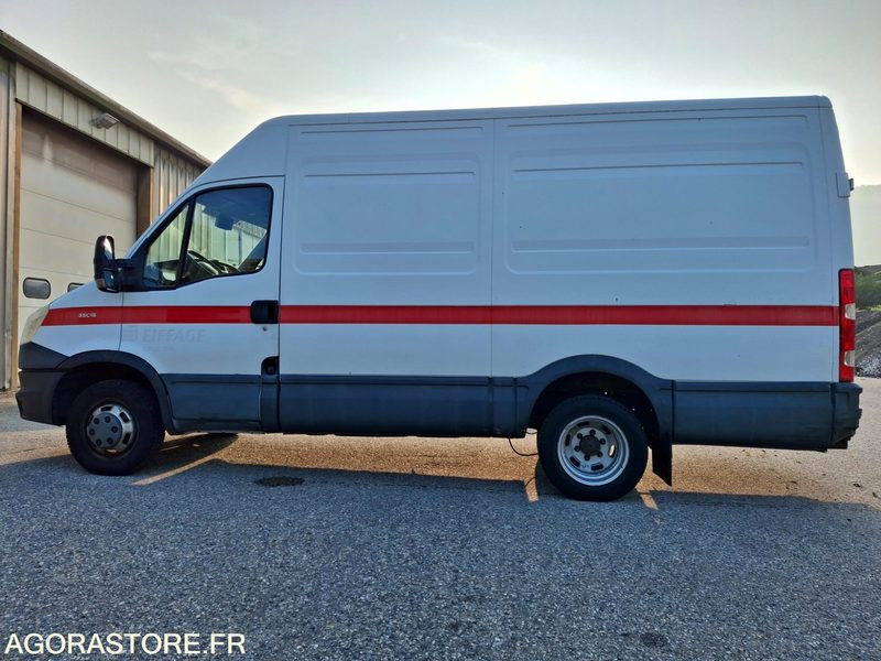 FOURGON ATELIER IVECO - 35C15 - 2012 / 365974 KM (CN747FK) - Furgon: slika 1 FOURGON ATELIER IVECO - 35C15 - 2012 / 365974 KM (CN747FK) - Furgon: slika 1