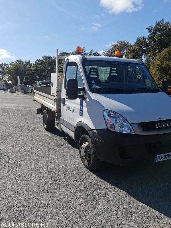 FOURGON BENNE - IVECO - DAILY 35C13 - 2011 / 264350 KM - BJ028EC - Dostavno vozilo kiper: slika 2 FOURGON BENNE - IVECO - DAILY 35C13 - 2011 / 264350 KM - BJ028EC - Dostavno vozilo kiper: slika 2