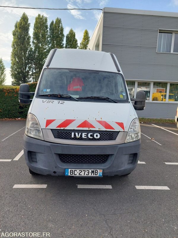 FOURGON IVECO AVEC GROUPE HP 371482 KMS / BC273MB (VENTE EXPORT UNIQUEMENT) - Furgon: slika 1 FOURGON IVECO AVEC GROUPE HP 371482 KMS / BC273MB (VENTE EXPORT UNIQUEMENT) - Furgon: slika 1