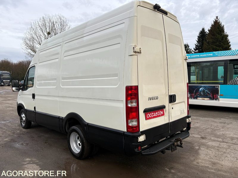 FOURGON IVECO DAILY 180 CV - Furgon: slika 4 FOURGON IVECO DAILY 180 CV - Furgon: slika 4