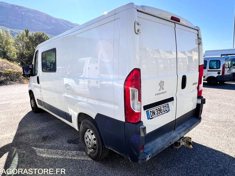 Fourgon utilitaire Peugeot Boxer 2,2l HDI 130cv - Année 2015 - 235000kms - Furgon: slika 5 Fourgon utilitaire Peugeot Boxer 2,2l HDI 130cv - Année 2015 - 235000kms - Furgon: slika 5