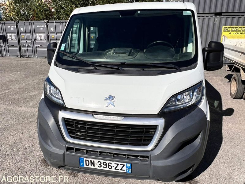 Fourgon utilitaire Peugeot Boxer 2,2l HDI 130cv - Année 2015 - 235000kms - Furgon: slika 3 Fourgon utilitaire Peugeot Boxer 2,2l HDI 130cv - Année 2015 - 235000kms - Furgon: slika 3