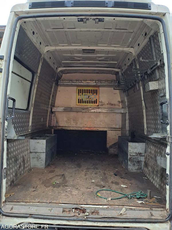 IVECO | 35S12 | 2007 | 99665KM - Furgon: slika 3 IVECO | 35S12 | 2007 | 99665KM - Furgon: slika 3