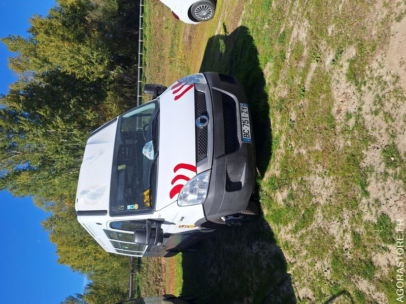 IVECO BUS DAILY N°102095 - Minibus, Putnički kombi: slika 1 IVECO BUS DAILY N°102095 - Minibus, Putnički kombi: slika 1