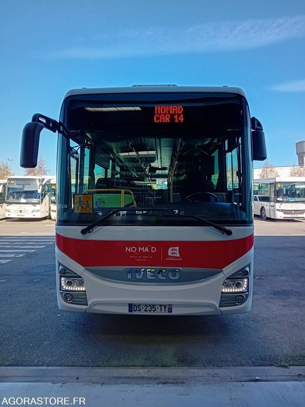IVECO CROSSWAY LINE - DS 235 TY - E6 - 2015 - 450000 KM - BOX FAP HS - Turistički autobus: slika 1 IVECO CROSSWAY LINE - DS 235 TY - E6 - 2015 - 450000 KM - BOX FAP HS - Turistički autobus: slika 1
