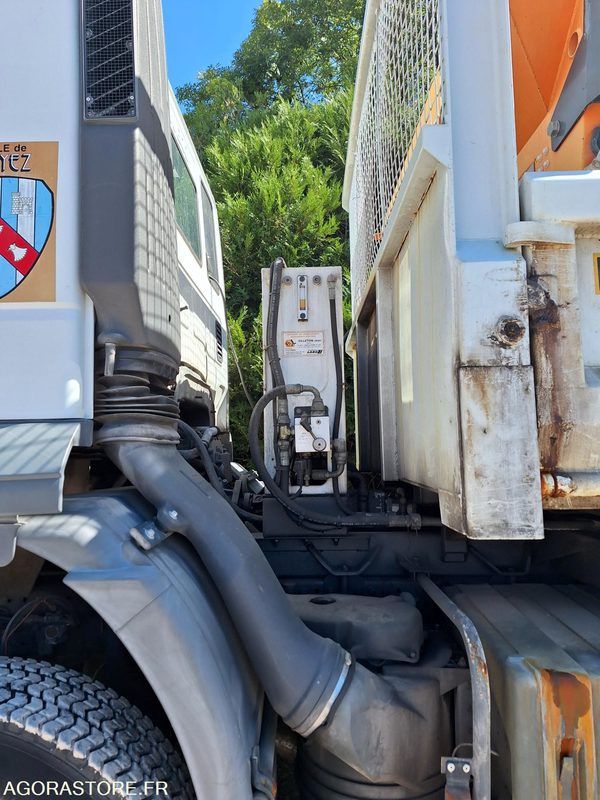 IVECO TRACKER - Vozilo za čišćenje snega: slika 5 IVECO TRACKER - Vozilo za čišćenje snega: slika 5