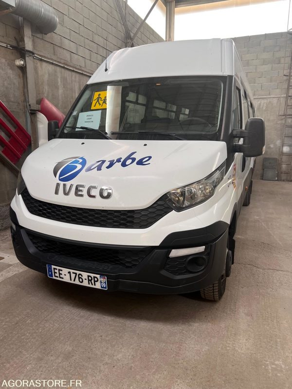 Iveco daily 08/2016 22 +1 places 240 000 kms - Školski autobus: slika 1 Iveco daily 08/2016 22 +1 places 240 000 kms - Školski autobus: slika 1