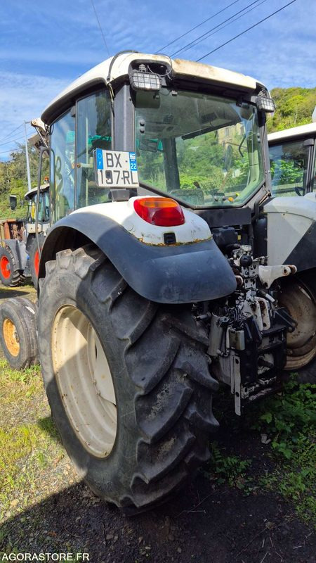 JHON DEERE M6220 - 2004 - Traktor: slika 2 JHON DEERE M6220 - 2004 - Traktor: slika 2