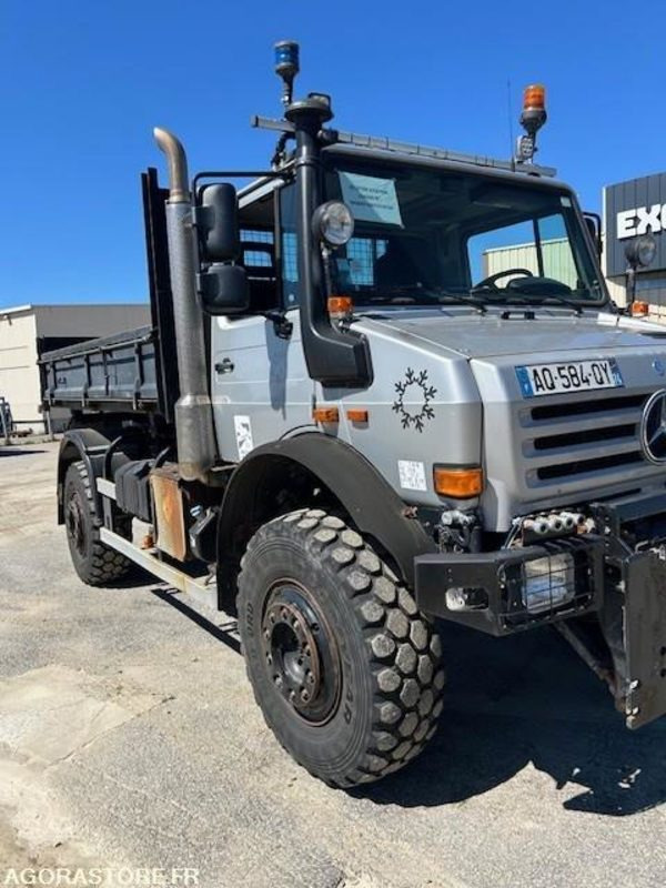 CAMION 4X4 MERCEDES UNIMOG U5000 2009 62289 KM 4667 HEURES + ETRAV SICOMETAL GM1 - Kamion: slika 2 CAMION 4X4 MERCEDES UNIMOG U5000 2009 62289 KM 4667 HEURES + ETRAV SICOMETAL GM1 - Kamion: slika 2