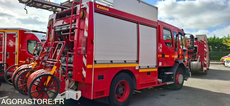 FOURGON POMPE TONNE - RENAULT MIDLUM - 680 AFL 29 - Kamion: slika 2 FOURGON POMPE TONNE - RENAULT MIDLUM - 680 AFL 29 - Kamion: slika 2