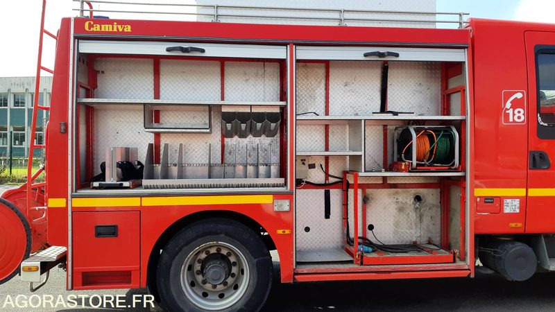 FOURGON POMPE TONNE SR - RENAULT PREMIUM - 518 ZC 29 - Kamion: slika 4 FOURGON POMPE TONNE SR - RENAULT PREMIUM - 518 ZC 29 - Kamion: slika 4