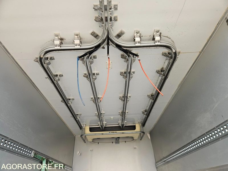 IVECO DAILY 72C21 PORTE VIANDE FRIGORIFIQUE - 2017 - 360 000KM - Kamion: slika 5 IVECO DAILY 72C21 PORTE VIANDE FRIGORIFIQUE - 2017 - 360 000KM - Kamion: slika 5