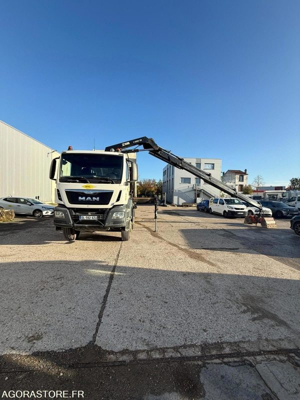 MAN 8x4 - 32-400 BiBenne grue - 11.2014 / 375000 KM - Kamion: slika 3 MAN 8x4 - 32-400 BiBenne grue - 11.2014 / 375000 KM - Kamion: slika 3