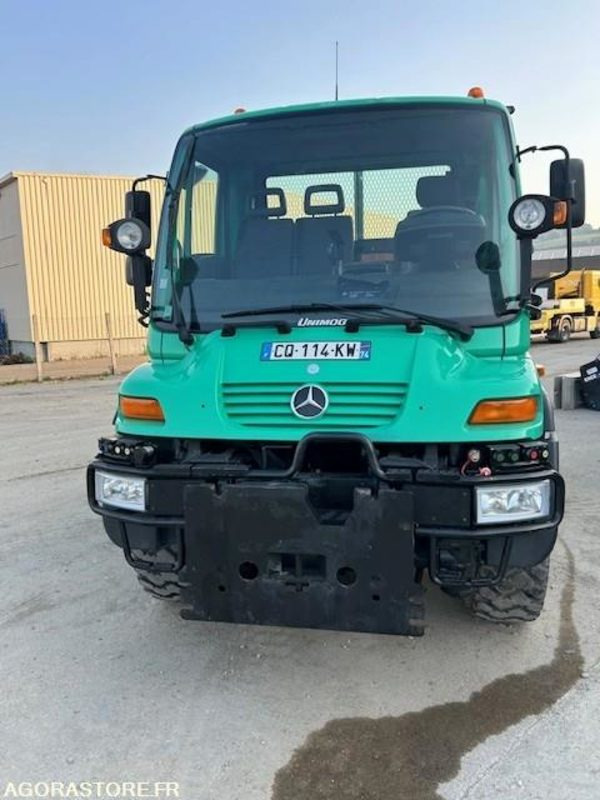 MERCEDES UNIMOG U300C VERSION COMMUNALE 2003 38210 KM - Kamion: slika 3 MERCEDES UNIMOG U300C VERSION COMMUNALE 2003 38210 KM - Kamion: slika 3