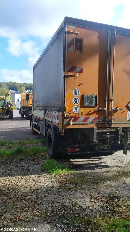 RENAULT 220 DCI - 2004 - Kamion: slika 4 RENAULT 220 DCI - 2004 - Kamion: slika 4