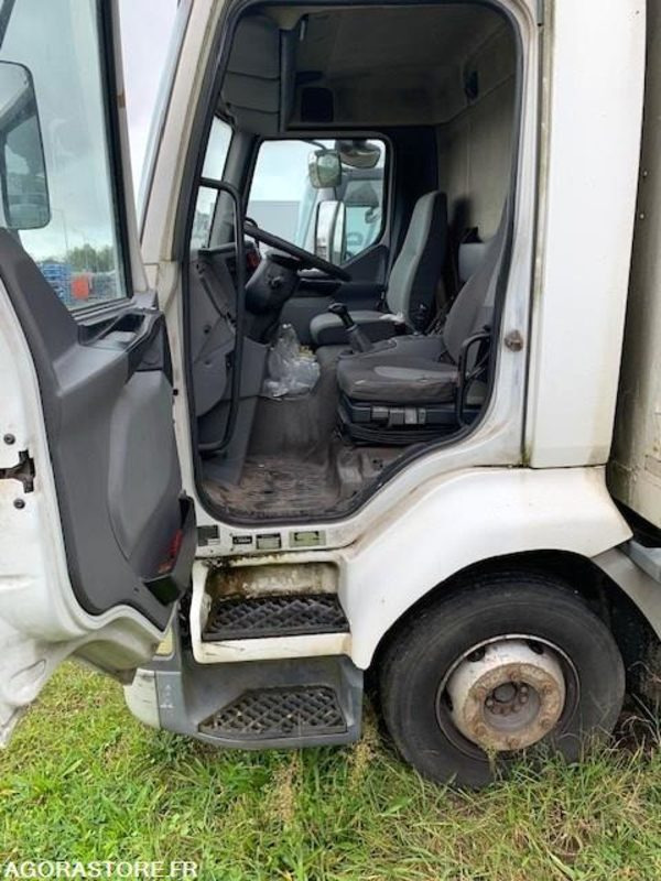 RENAULT MIDLUM 11T - 2004 - 593365 KMS - Kamion: slika 3 RENAULT MIDLUM 11T - 2004 - 593365 KMS - Kamion: slika 3
