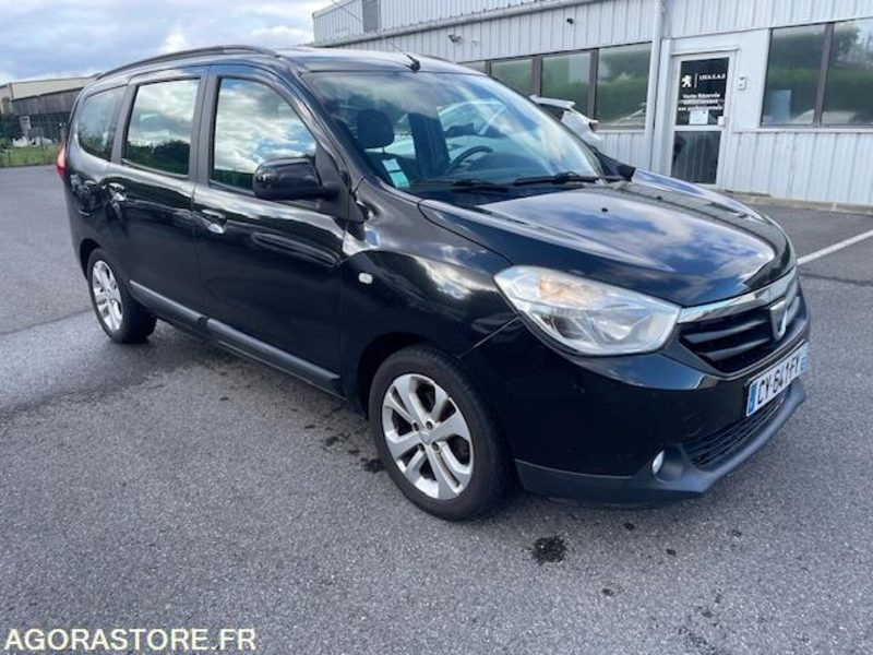 LODGY PRESTIGE 1.2 Tce 115cv. 09/2013. 161100 KM - Automobil: slika 4 LODGY PRESTIGE 1.2 Tce 115cv. 09/2013. 161100 KM - Automobil: slika 4