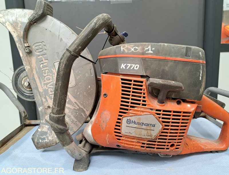 LOT DE 5 DECOUPEUSES THERMIQUES HUSQVARNA K 770 SANS RESERVOIR A EAU - Građevinska oprema: slika 2 LOT DE 5 DECOUPEUSES THERMIQUES HUSQVARNA K 770 SANS RESERVOIR A EAU - Građevinska oprema: slika 2