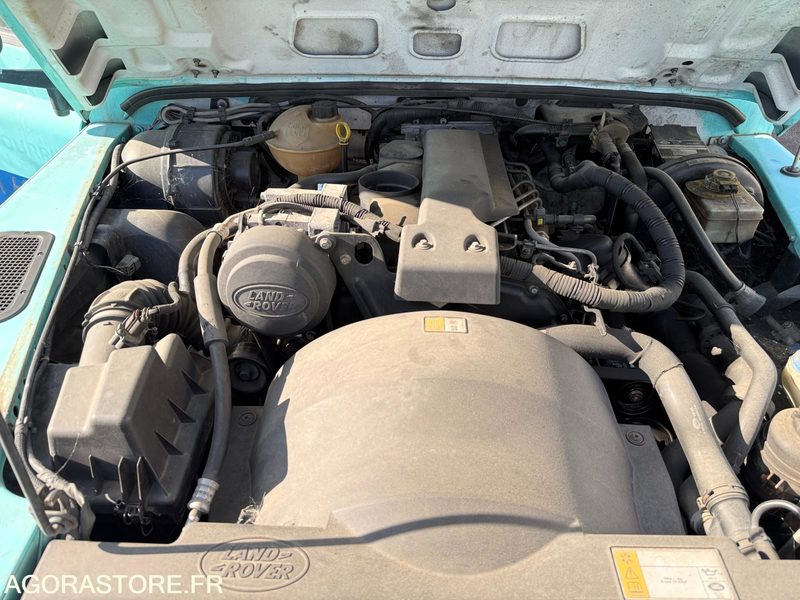 Land Rover Defender BW-587-VJ Mini Combiné Export Exclusivement - Pikap: slika 5 Land Rover Defender BW-587-VJ Mini Combiné Export Exclusivement - Pikap: slika 5