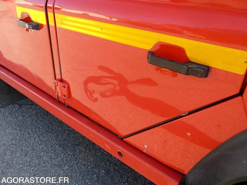 Land Rover Defender Long - SUV: slika 3 Land Rover Defender Long - SUV: slika 3