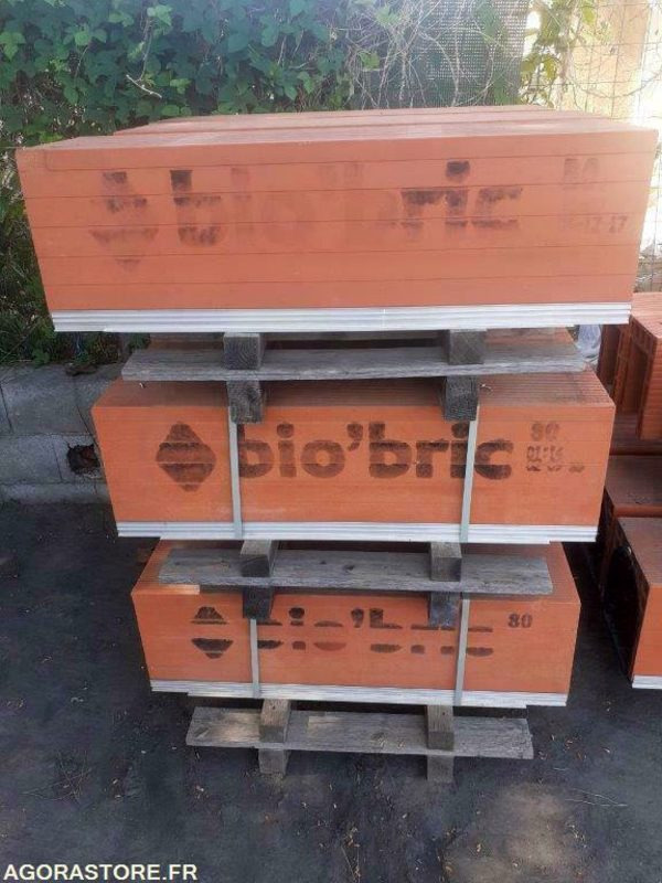 Lot de 12 coffres caisson de volet roulant tunnel préfabriqué BIO'BRIC - Instrument/ Oprema: slika 1 Lot de 12 coffres caisson de volet roulant tunnel préfabriqué BIO'BRIC - Instrument/ Oprema: slika 1