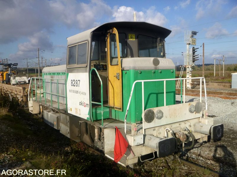 Lot de 2 locotracteurs Y8000 / Moyse, Fauvet Girel - Građevinska oprema: slika 2 Lot de 2 locotracteurs Y8000 / Moyse, Fauvet Girel - Građevinska oprema: slika 2