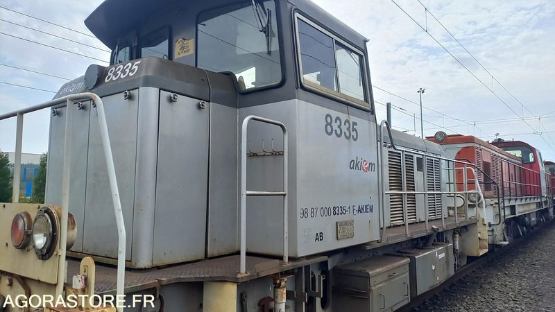 Lot de 5 Locotracteurs Y8000 RVI2 / Moyse, Fauvet Girel - Građevinska oprema: slika 3 Lot de 5 Locotracteurs Y8000 RVI2 / Moyse, Fauvet Girel - Građevinska oprema: slika 3