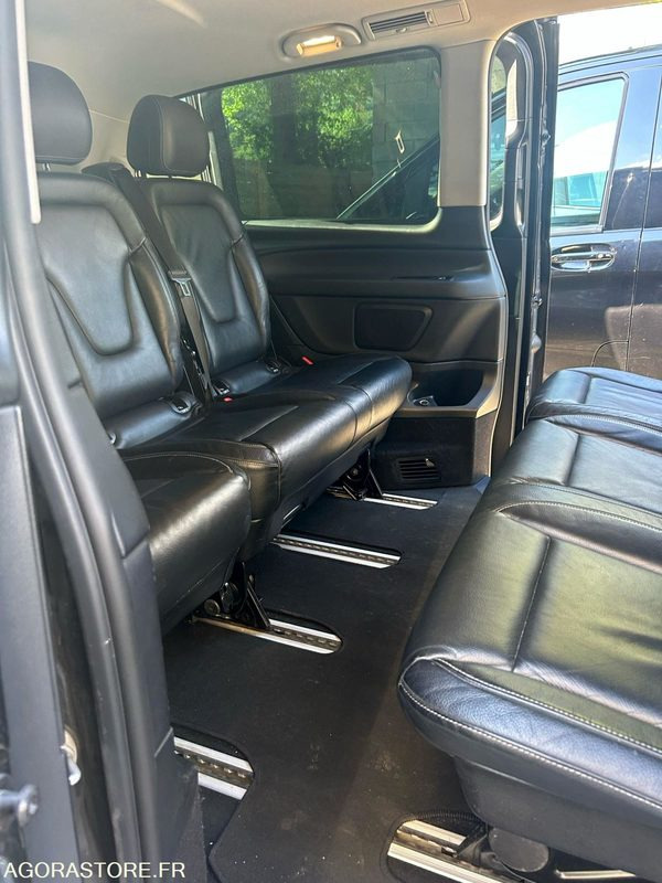 MERCEDES-BENZ CLASS V 250 4 MATIC - 440 000 kms - 2015 - Automobil: slika 5 MERCEDES-BENZ CLASS V 250 4 MATIC - 440 000 kms - 2015 - Automobil: slika 5