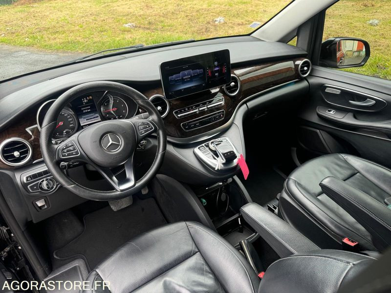 MERCEDES CLASSE V 250 190 CV EXTRA LONG 8 PLACES - 2015 - 185000km - PRIX TTC - Minibus, Putnički kombi: slika 3 MERCEDES CLASSE V 250 190 CV EXTRA LONG 8 PLACES - 2015 - 185000km - PRIX TTC - Minibus, Putnički kombi: slika 3