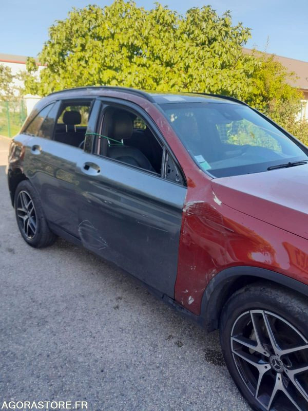 MERCEDES GLC 220 CDI - 2018 - 58648 KM - SUV: slika 2 MERCEDES GLC 220 CDI - 2018 - 58648 KM - SUV: slika 2