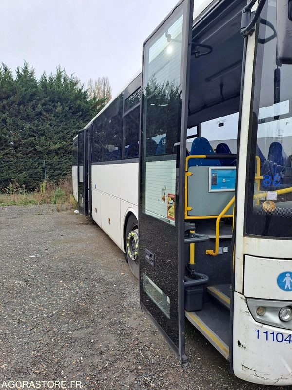 MERCEDES INTOURO N°111044 - Školski autobus: slika 2 MERCEDES INTOURO N°111044 - Školski autobus: slika 2