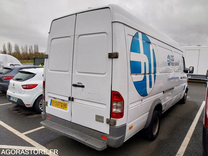 MERCEDES Sprinter 411CDI Fourgon L4 VASP 2004 148238Km ROULANT PRO UNIQUEMENT - Furgon: slika 3 MERCEDES Sprinter 411CDI Fourgon L4 VASP 2004 148238Km ROULANT PRO UNIQUEMENT - Furgon: slika 3