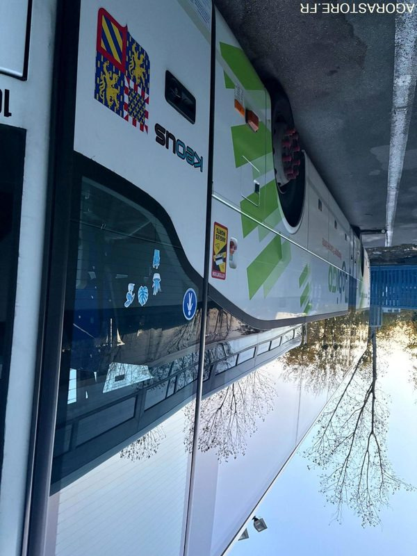 MERCEDES TOURISMO N°106030 - Turistički autobus: slika 4 MERCEDES TOURISMO N°106030 - Turistički autobus: slika 4