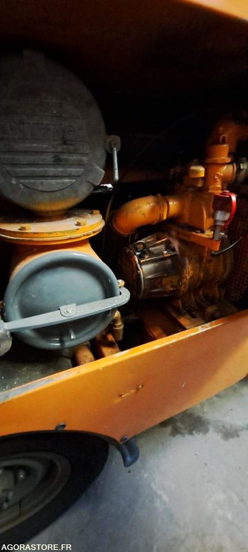 MINI COMBINE RIVARD TOYOTA AT052SN (VENTE UNIQUEMENT EXPORT) - SUV: slika 4 MINI COMBINE RIVARD TOYOTA AT052SN (VENTE UNIQUEMENT EXPORT) - SUV: slika 4