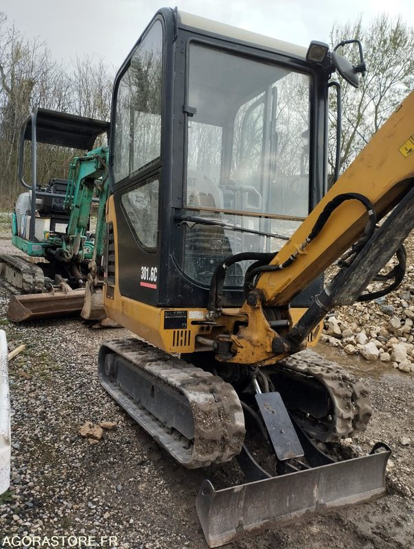 MINI PELLE CATERPILLAR 301-6C de 2011 n° CPJBB00644 - Mini bager: slika 3 MINI PELLE CATERPILLAR 301-6C de 2011 n° CPJBB00644 - Mini bager: slika 3
